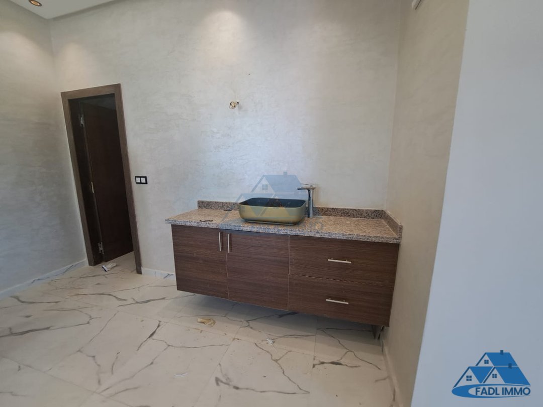 بيع شقة فسيحة في أولاد وجيه القنيطرة - Photo 13