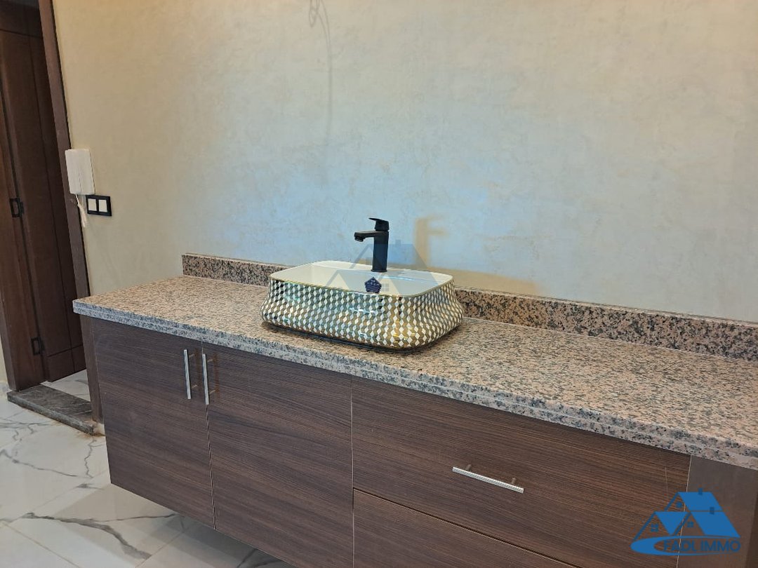 بيع شقة فسيحة في أولاد وجيه القنيطرة - Photo 15