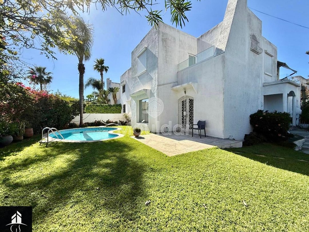 Villa Élégante à Vendre à Aïn Diab, Casablanca - 600 m² - Photo 1