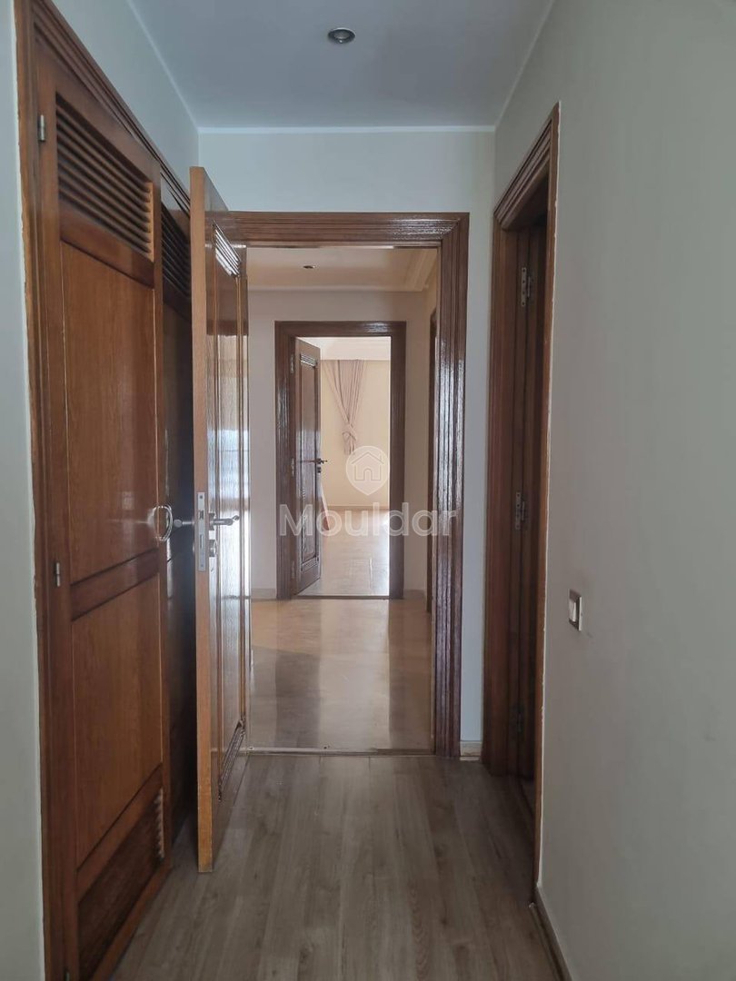 Te koop: Ruime 2-kamerappartement in Casablanca - Photo 11