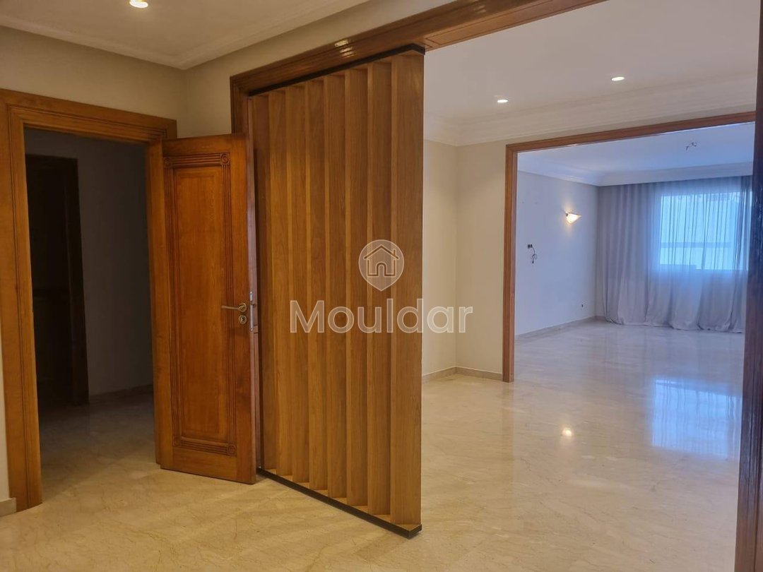 Te koop: Ruime 2-kamerappartement in Casablanca - Photo 9