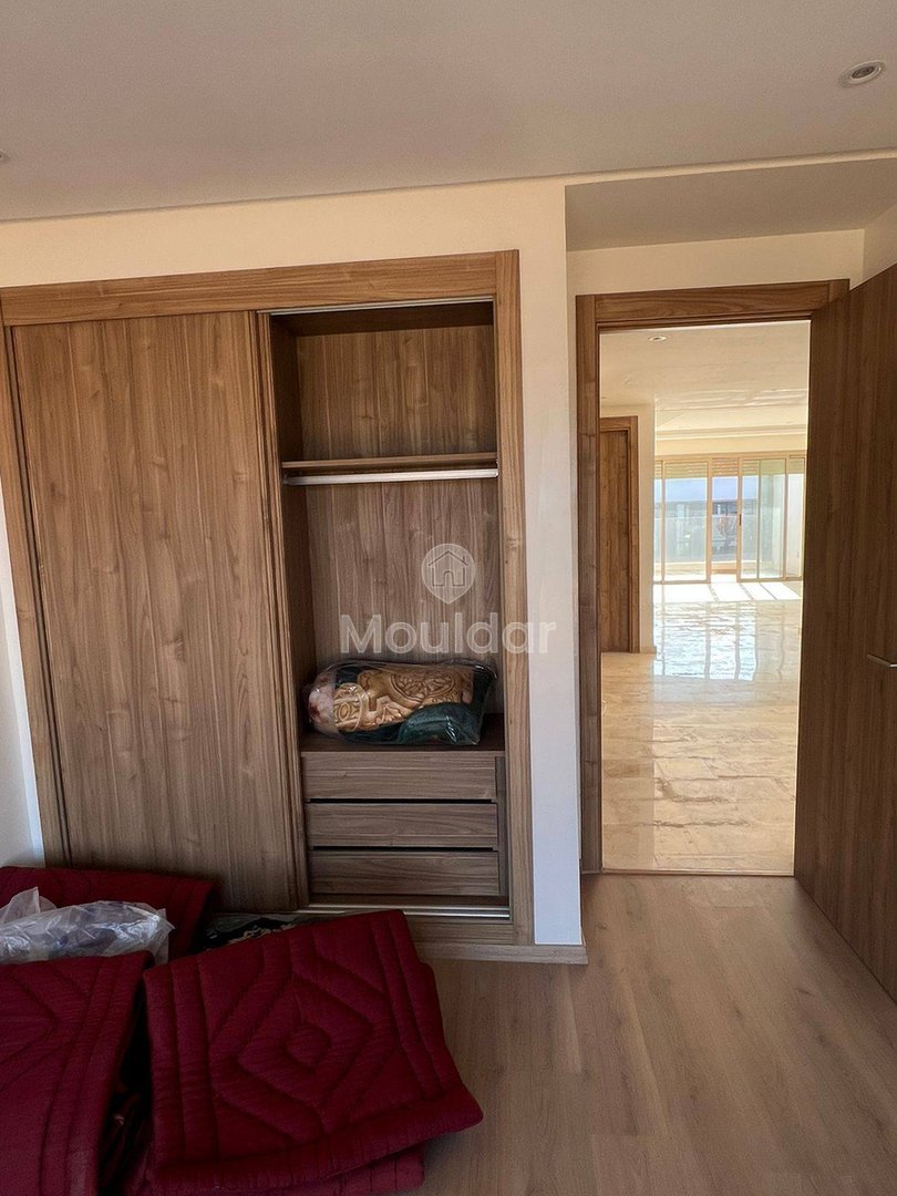 Spacious Apartment in Dar Bouazza: Experience Comfort - Photo 7