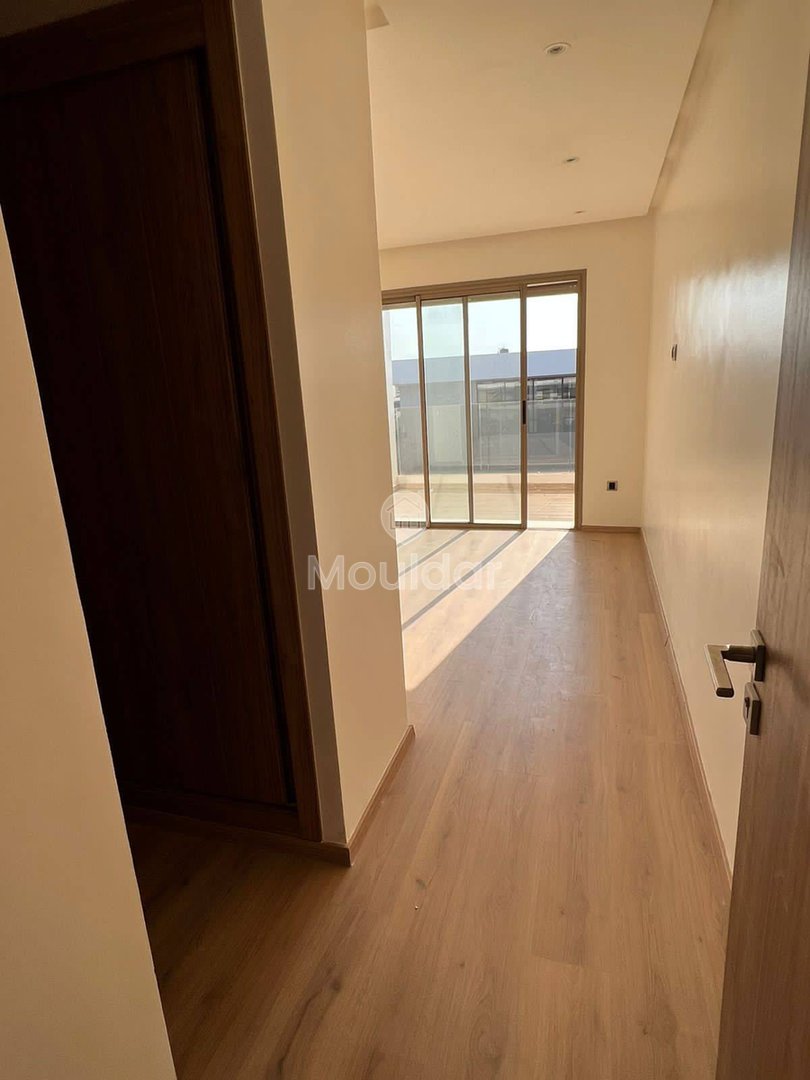 Spacious Apartment in Dar Bouazza: Experience Comfort - Photo 3