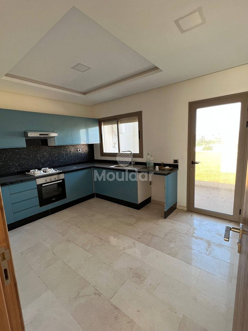 Spacious Apartment in Dar Bouazza: Experience Comfort - Photo 12