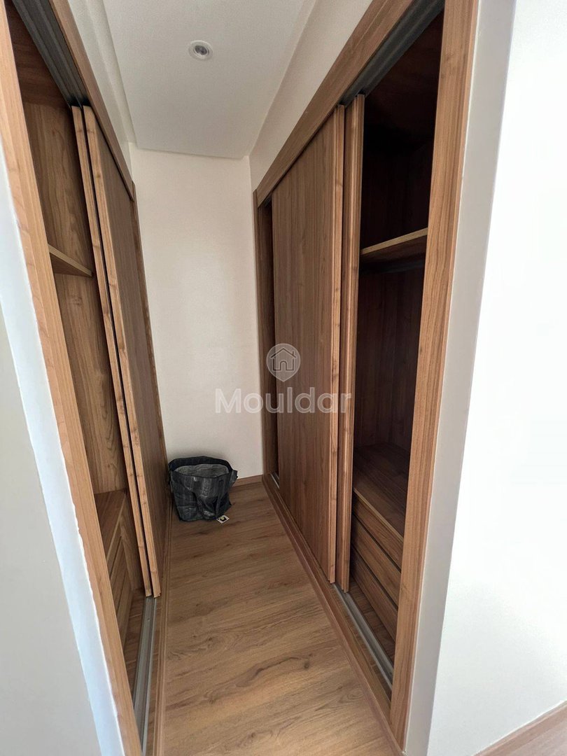 Spacious Apartment in Dar Bouazza: Experience Comfort - Photo 8