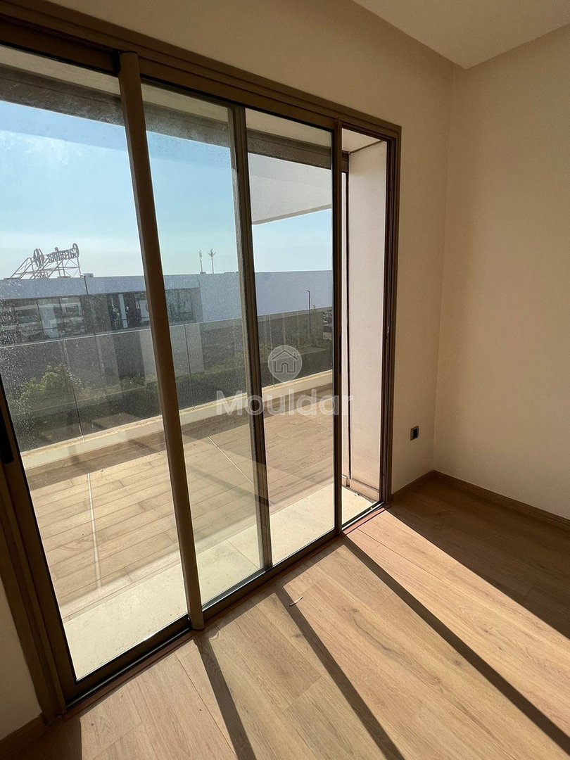 Spacious Apartment in Dar Bouazza: Experience Comfort - Photo 9