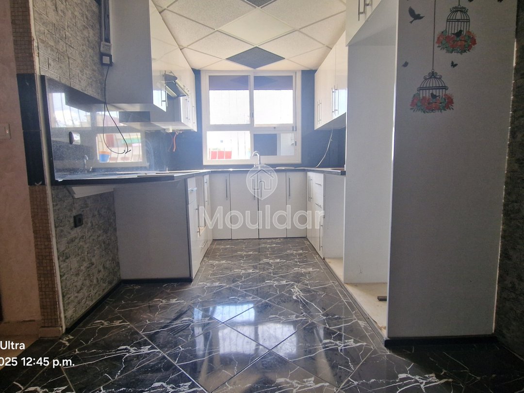 Do wynajęcia: Urocze mieszkanie 2-pokojowe w Ksar el-Kebir - Photo 18