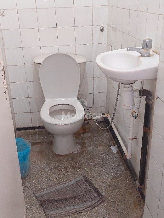 شقة تحتاج إلى تجديد في حي السلام: فرصة لا تفوت - Photo 17