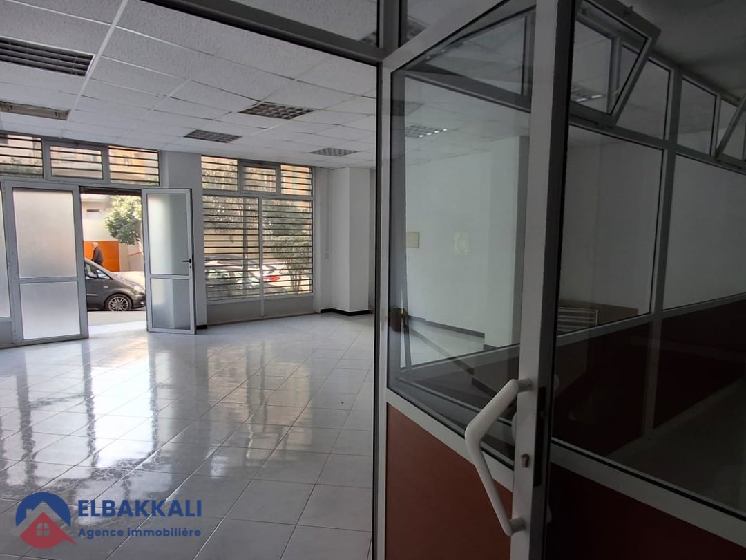 محل تجاري للإيجار في وسط المدينة - Photo 5