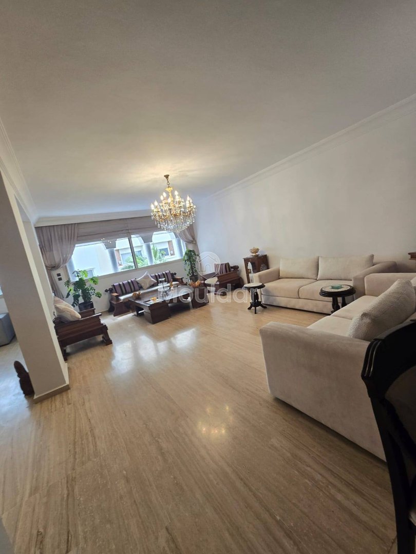 Spacious Apartment for Sale in Casablanca, 3 Charming Bedrooms - Photo 2