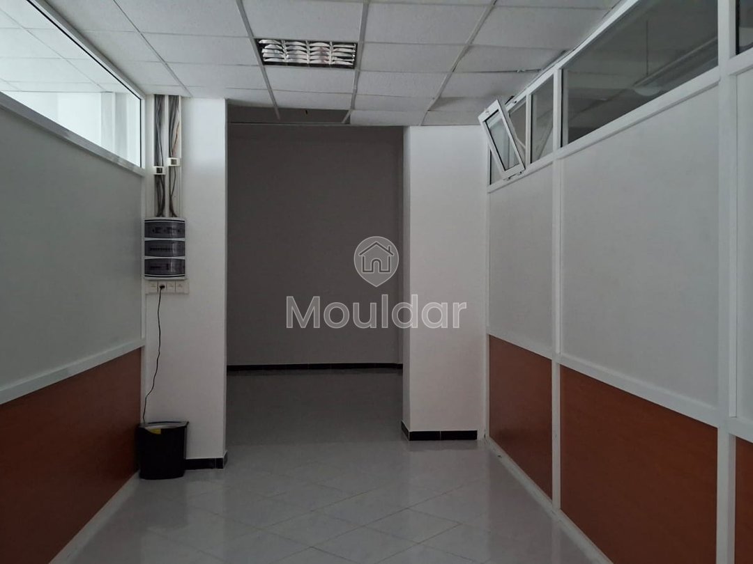 إيجار محل تجاري وسط المدينة طنجة - 185م² متاحة - Photo 4