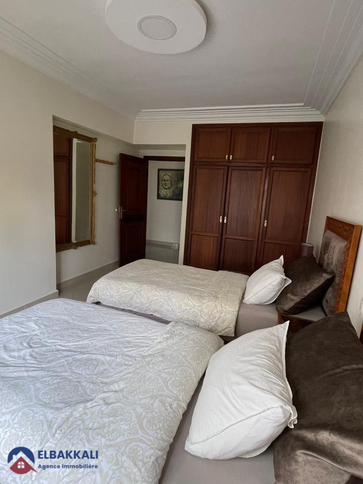 For sale: Spacious 3-bedroom apartment in Tangier - Iberia - Photo 8