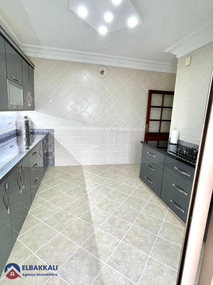 For sale: Spacious 3-bedroom apartment in Tangier - Iberia - Photo 14