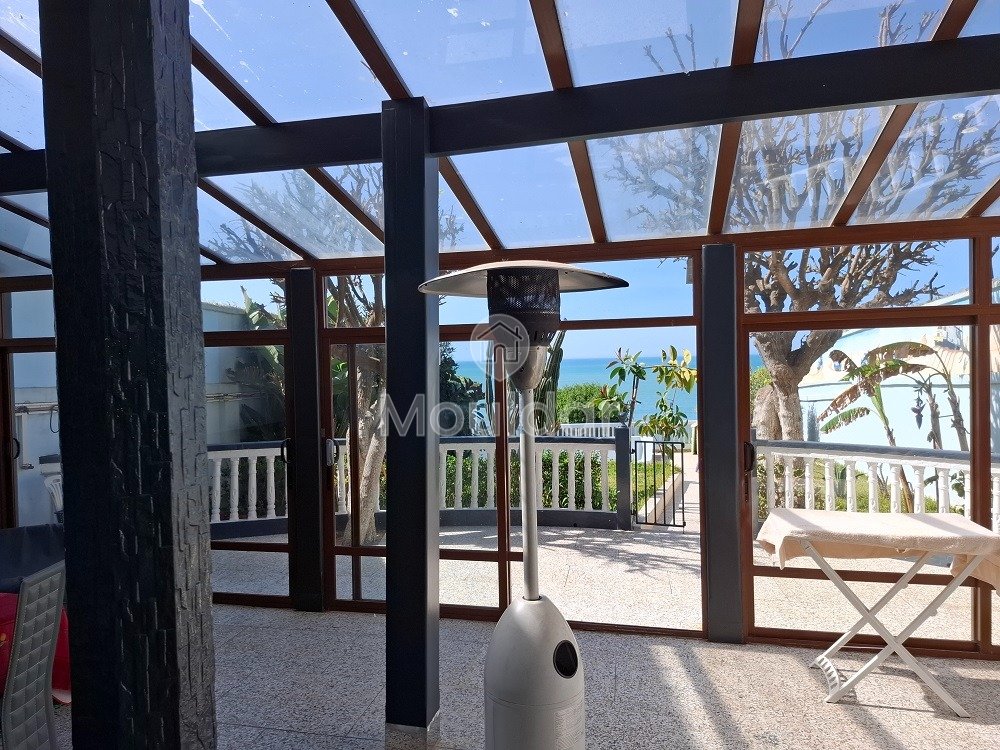 Élégante Villa Vue Mer à Larache : Luxe et Confort - Photo 1