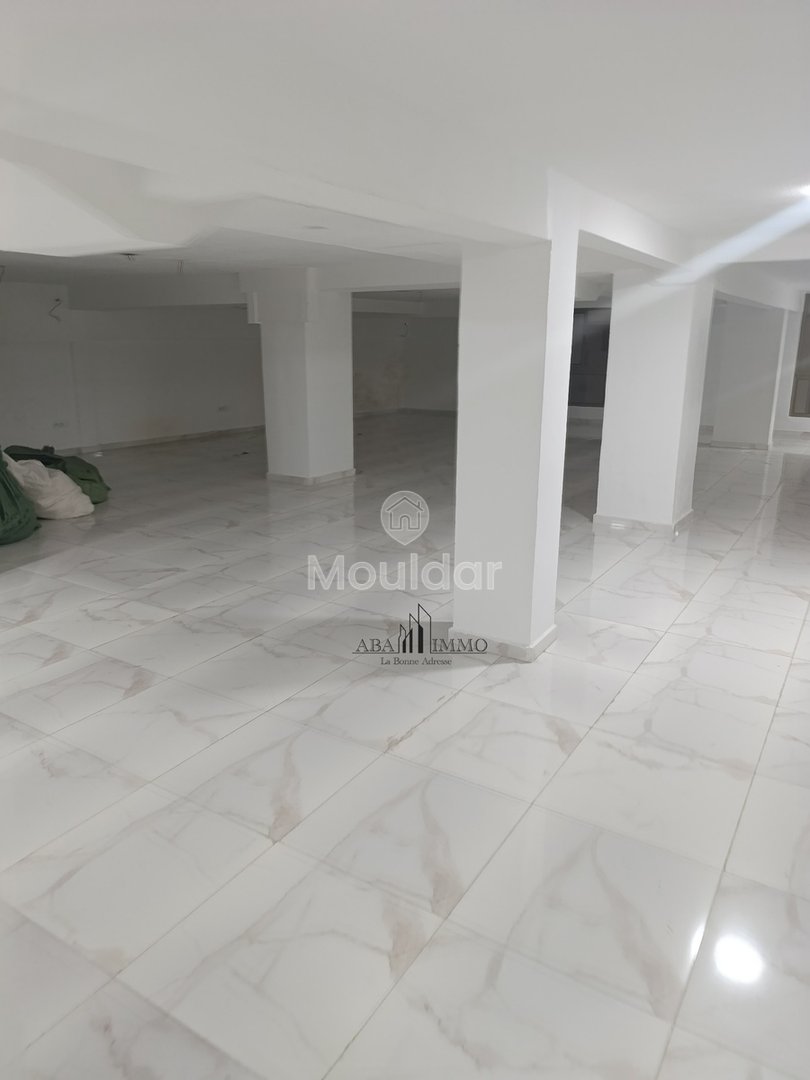 محلات تجارية للإيجار في أنفا، الدار البيضاء - 1300 م² - Photo 3