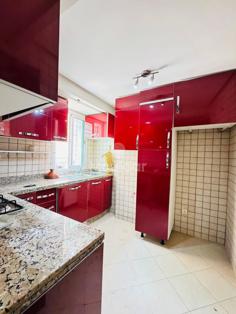 Casablanca huur is in Casablanca الدار البيضاء. Studio 4e verdieping 75 m2 lift zonder garage wijk les princesses 2 badkamers prijs 5300 DHS#Maroc #Casablanca #Rabat #Marrakech #Morocco - Photo 7