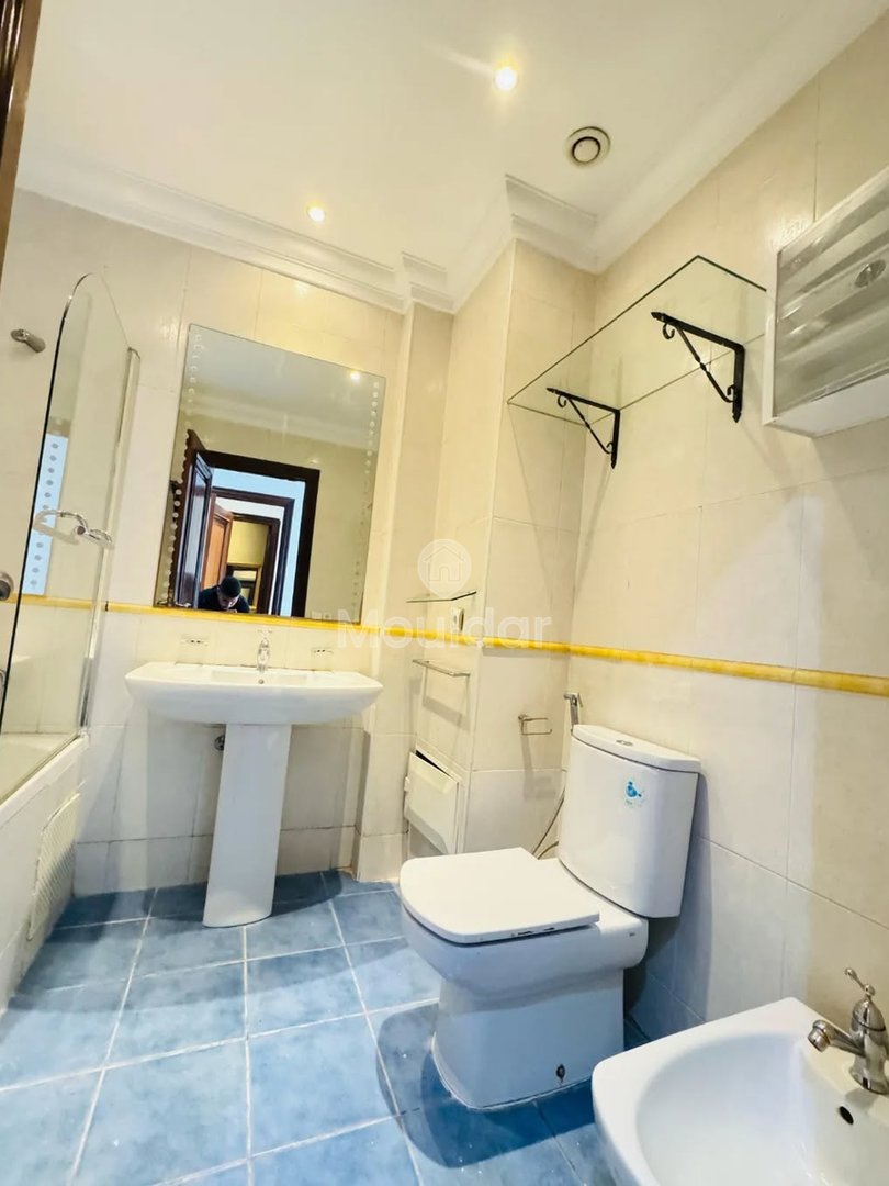 شقة للإيجار في الدار البيضاء: 3 غرف، 130م² - Photo 16