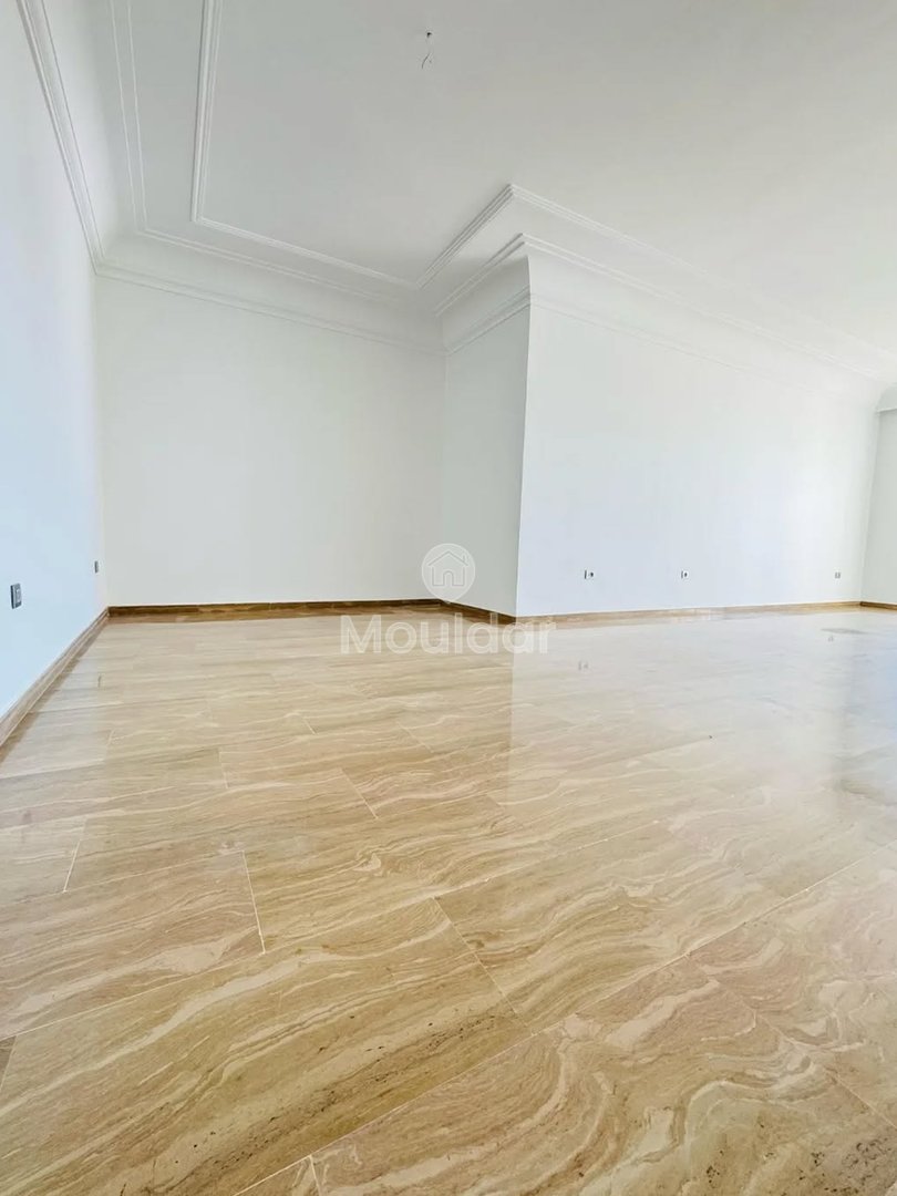 شقة للإيجار في الدار البيضاء: 3 غرف، 130م² - Photo 8