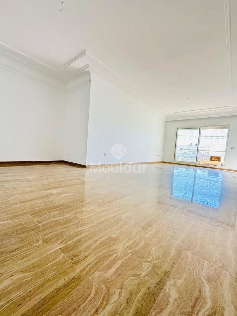 شقة للإيجار في الدار البيضاء: 3 غرف، 130م² - Photo 5