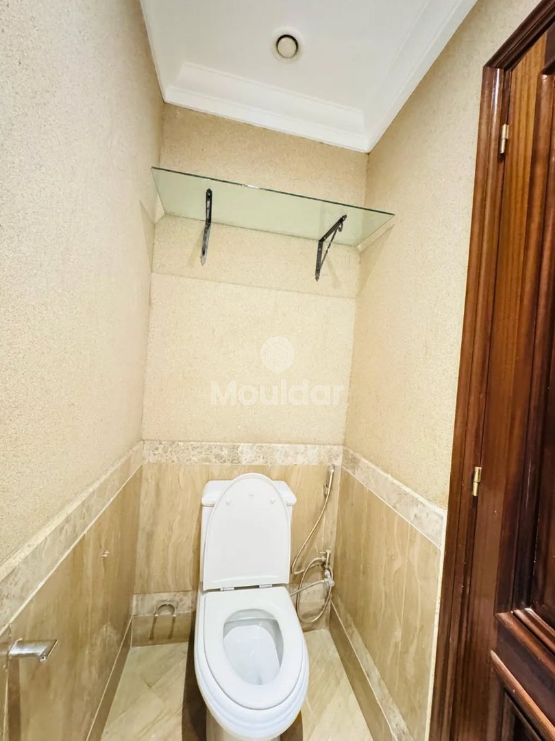 شقة للإيجار في الدار البيضاء: 3 غرف، 130م² - Photo 17