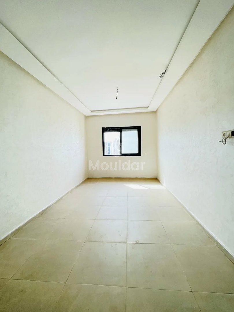 Kiralık: Hay Laymoun'da Geniş 3 Odalı Daire - Photo 3