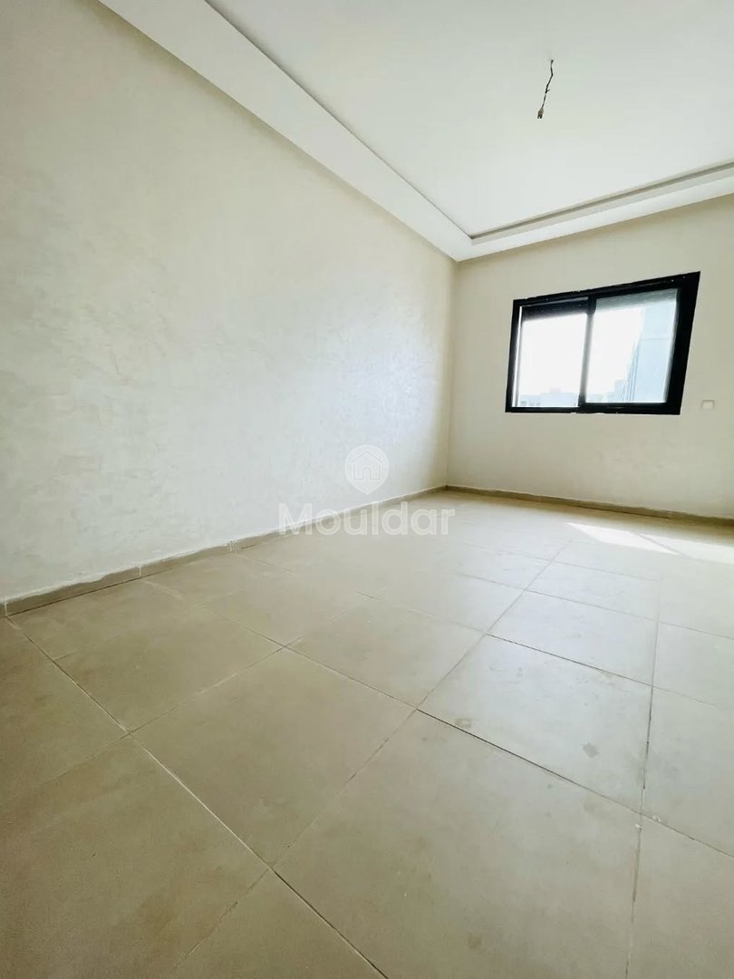 Kiralık: Hay Laymoun'da Geniş 3 Odalı Daire - Photo 4