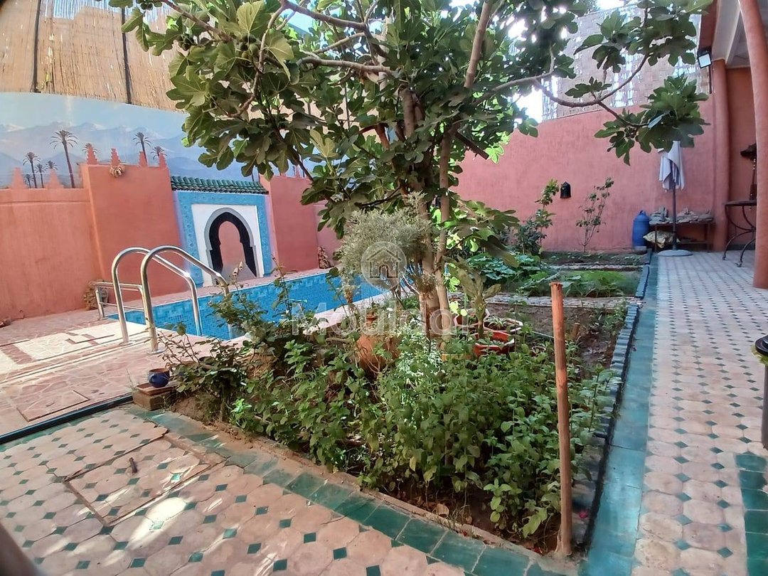 Wspaniała willa na sprzedaż, położona w bardzo spokojnej dzielnicy, zaledwie 5 minut jazdy od Carrefour Targa. - Photo 3