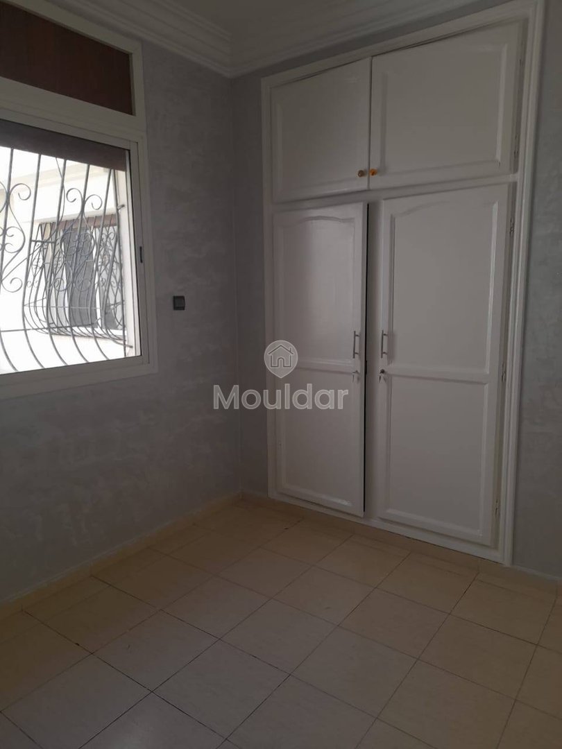 Bel Appartement 2 Schlafzimmer zur Miete in Casablanca, Sidi Maarouf - Photo 2