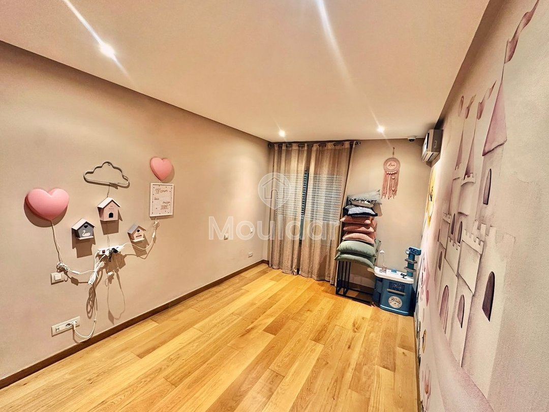 Casablanca Racine'de 3 Yatak Odalı Geniş Daire Kiralık - Photo 3