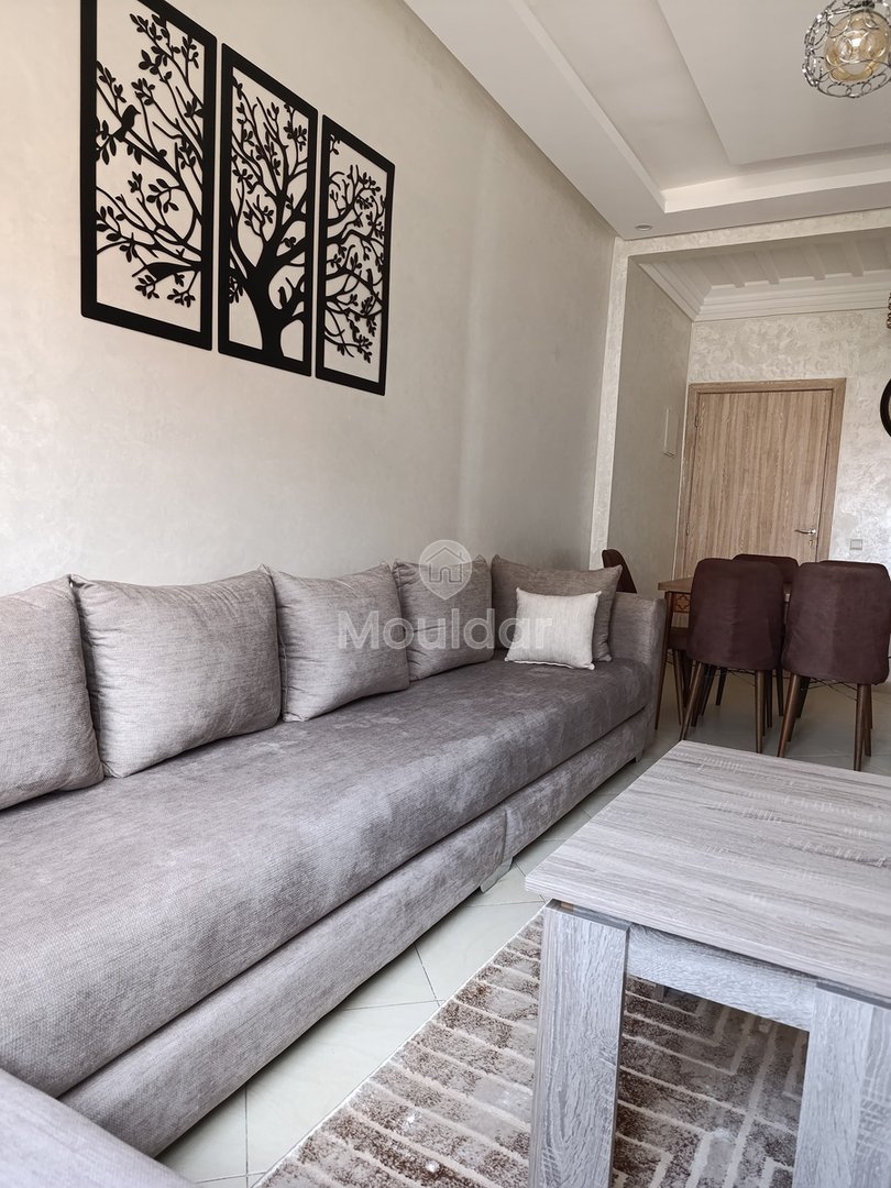 Te huur: Charmant appartement met 2 slaapkamers in Guéliz, Marrakech - Photo 2