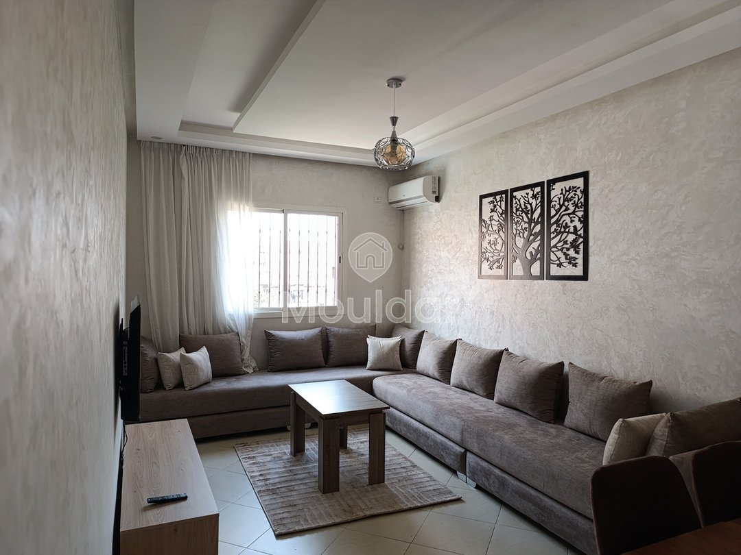Te huur: Charmant appartement met 2 slaapkamers in Guéliz, Marrakech - Photo 1