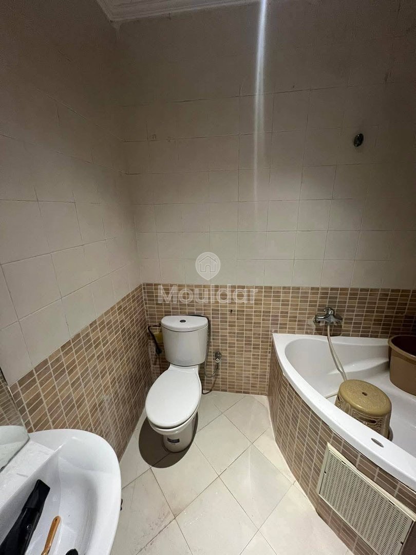 Zu verkaufen: Großzügige 3-Zimmer-Wohnung in Fès - Photo 16