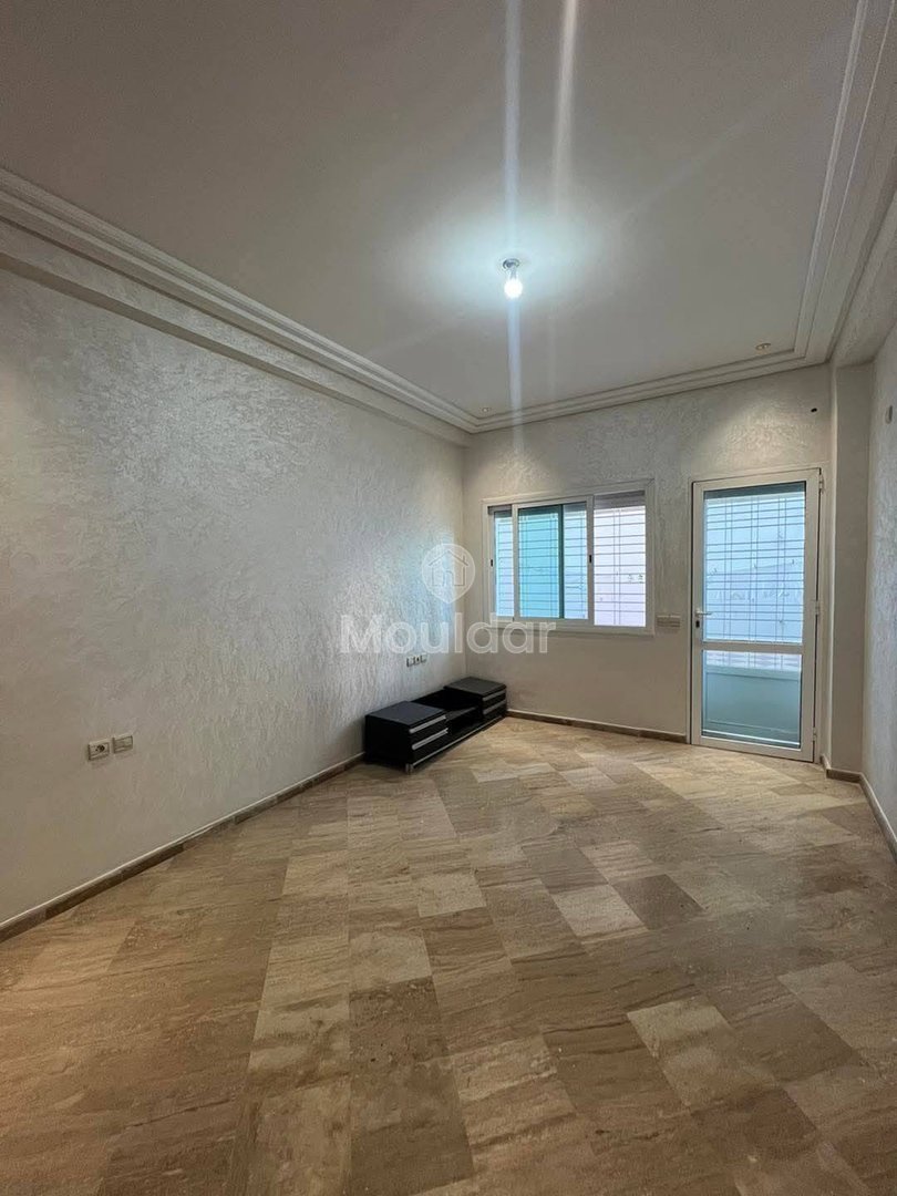 Zu verkaufen: Großzügige 3-Zimmer-Wohnung in Fès - Photo 8