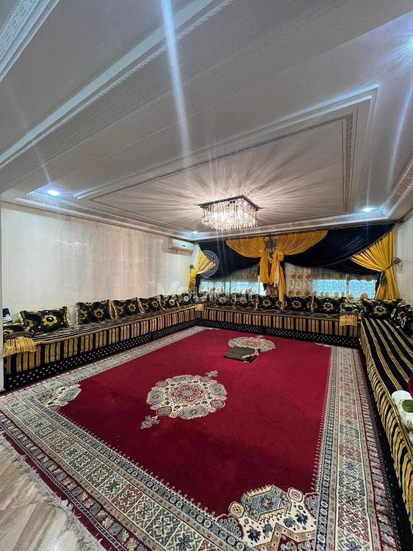 Zu verkaufen: Großzügige 3-Zimmer-Wohnung in Fès - Photo 1