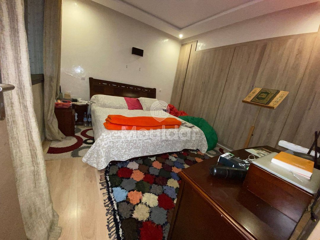 فيلا فسيحة للإيجار في الدار البيضاء: 5 غرف مريحة - Photo 4