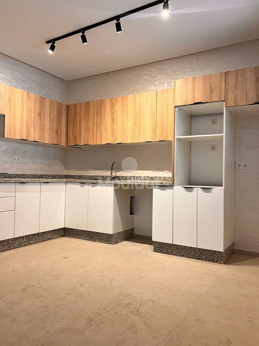 Grand Appartement à Essaouira : 4 Chambres avec Balcon et Terrasse - Photo 12