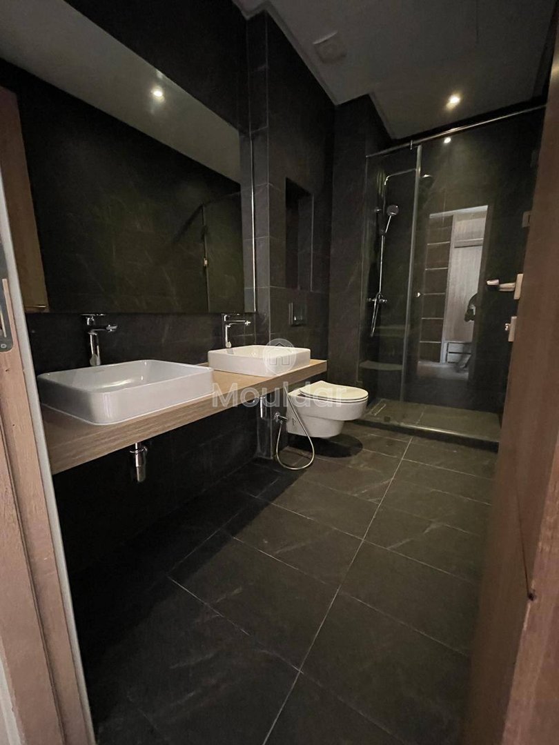 Villa moderne à louer : 4 chambres à Aïn Diab, Casablanca - Photo 25