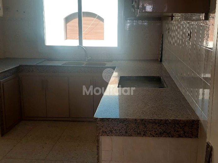 فيلا للإيجار في القنيطرة: ٤ غرف نوم واسعة! - Photo 27