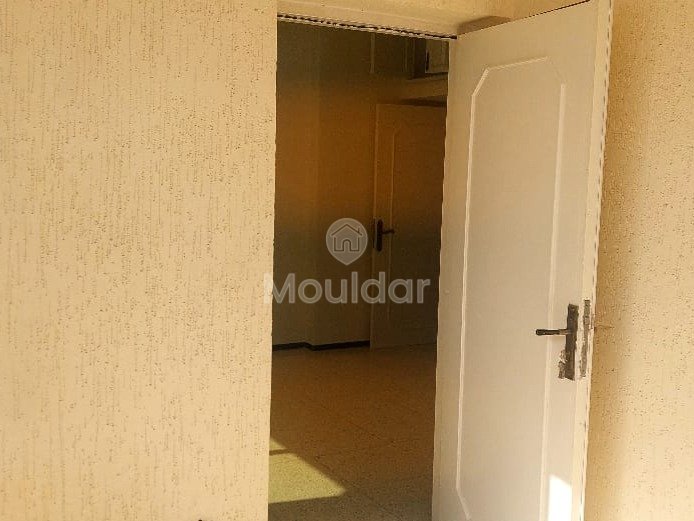 فيلا للإيجار في القنيطرة: ٤ غرف نوم واسعة! - Photo 1