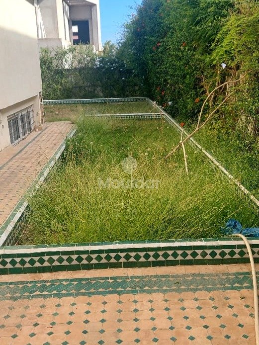 فيلا للإيجار في القنيطرة: ٤ غرف نوم واسعة! - Photo 18