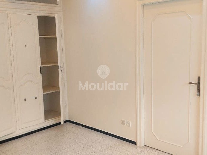 فيلا للإيجار في القنيطرة: ٤ غرف نوم واسعة! - Photo 6