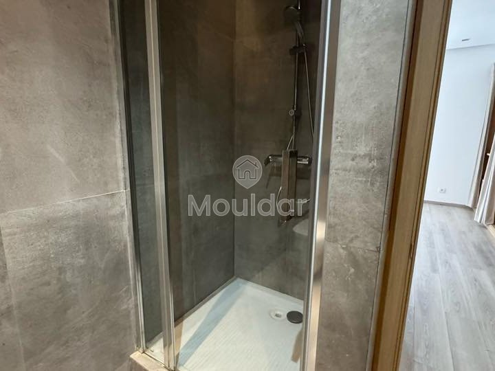 À Vendre : Appartement Spacieux 2 Chambres à Dar Bouazza - Photo 12