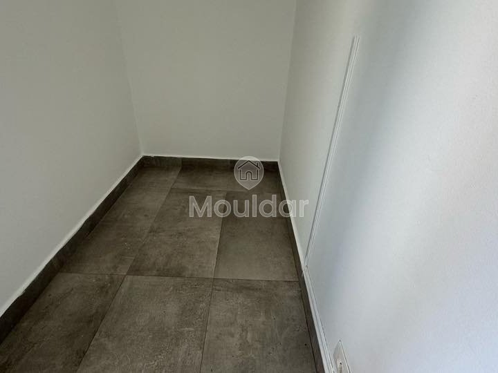 À Vendre : Appartement Spacieux 2 Chambres à Dar Bouazza - Photo 5
