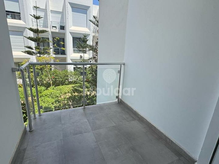 À Vendre : Appartement Spacieux 2 Chambres à Dar Bouazza - Photo 6