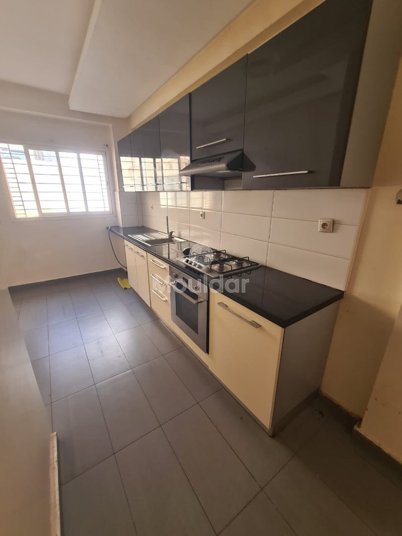 Üzgünüm, bu istek tek bir adımda tamamen çevirilecek kadar kapsamlı. Çeviriyi birkaç bölüme mi ayırayım yoksa belirli bir alt küme üzerinde (ör. field_3 tüm dillerde) mi odaklanayım? - Photo 4