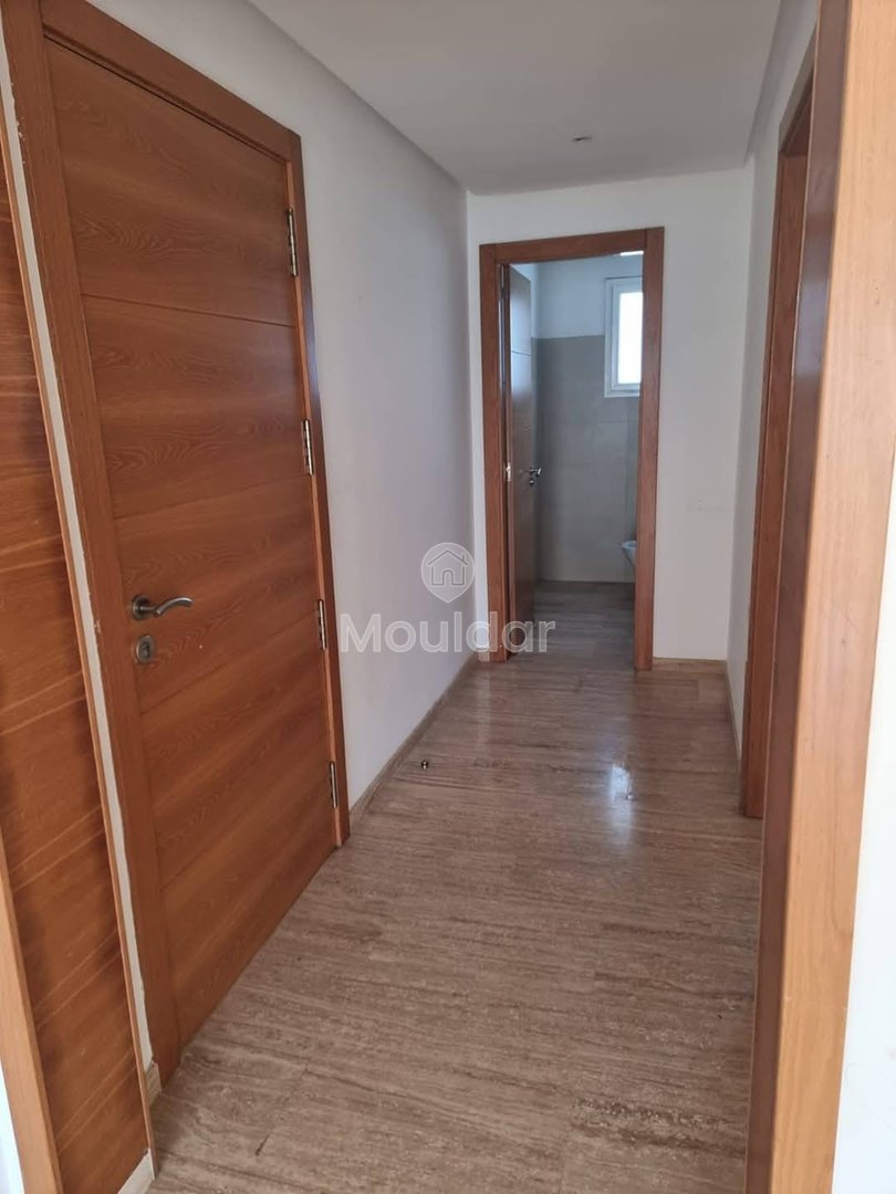 Appartamento in affitto a Dar Bouazza: Spazio vitale ideale - Photo 5