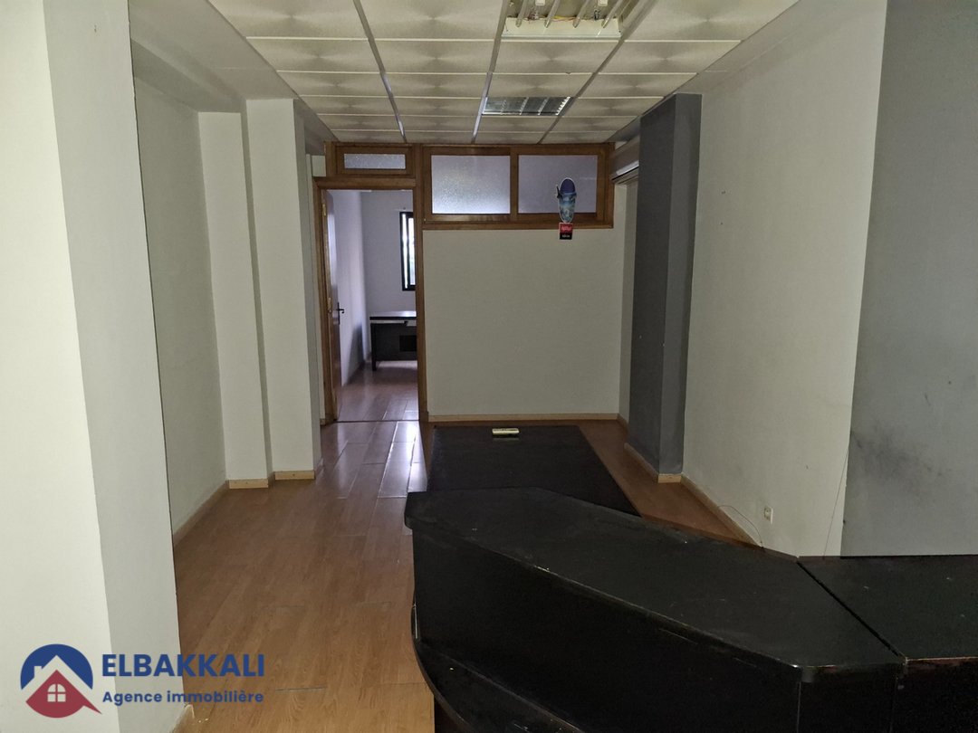 Oficina en venta en Tánger: 80m² con 4 habitaciones - Photo 2