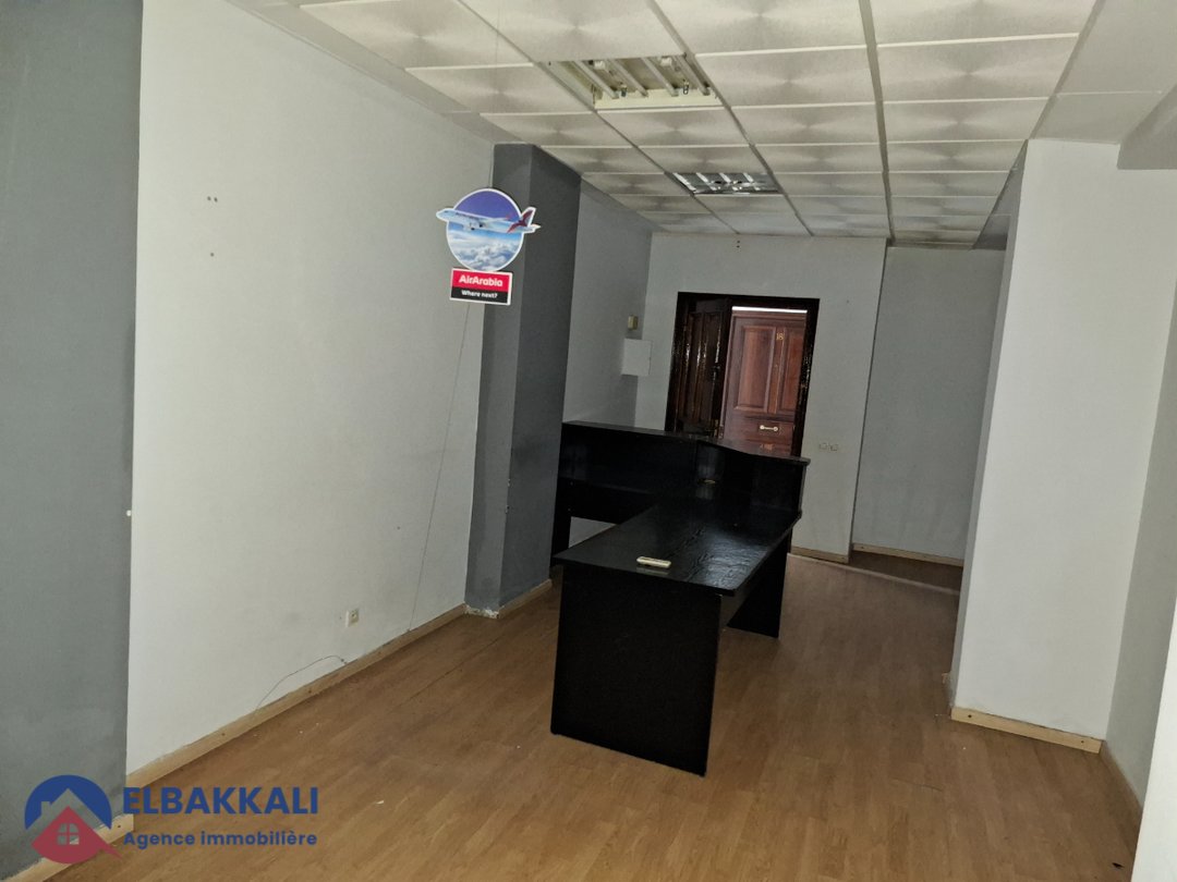 مكتب للإيجار في وسط مدينة طنجة: 80م² مع 4 غرف - Photo 12