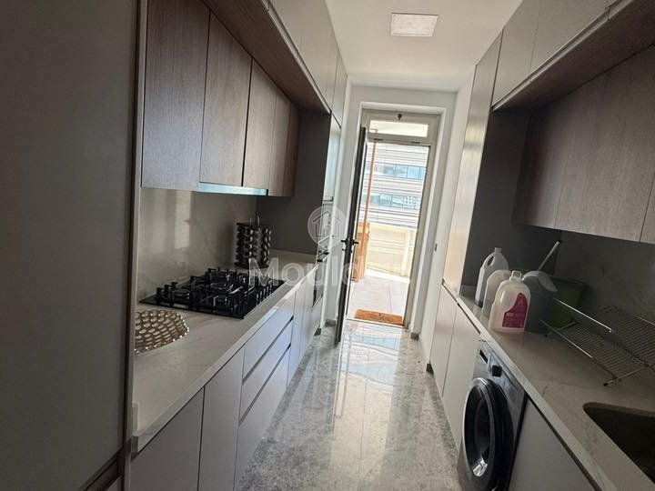 شقة حديثة للإيجار في مدينة كازابلانكا المالية، 226م² - Photo 15