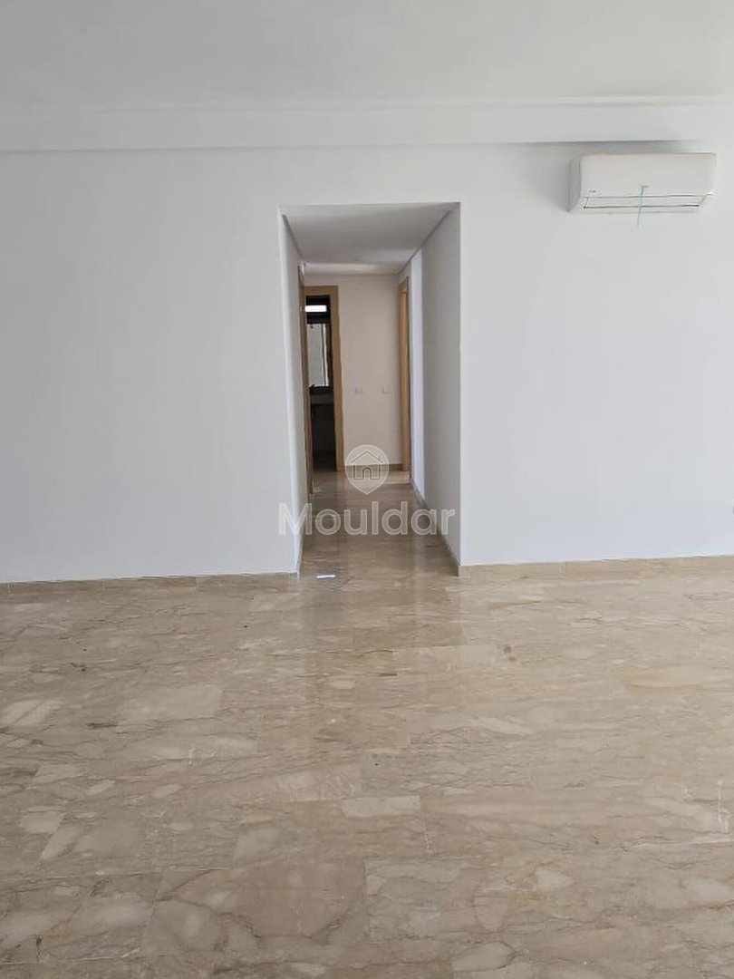 شقة للإيجار في مدينة الدار البيضاء المالية: 3 غرف حديثة - Photo 1